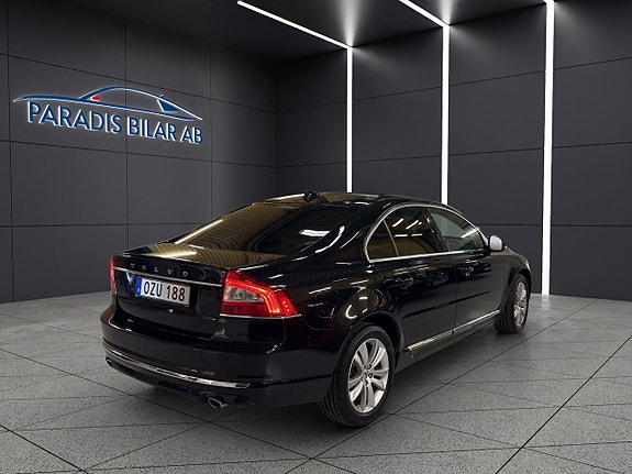 Volvo S80 5 of 30