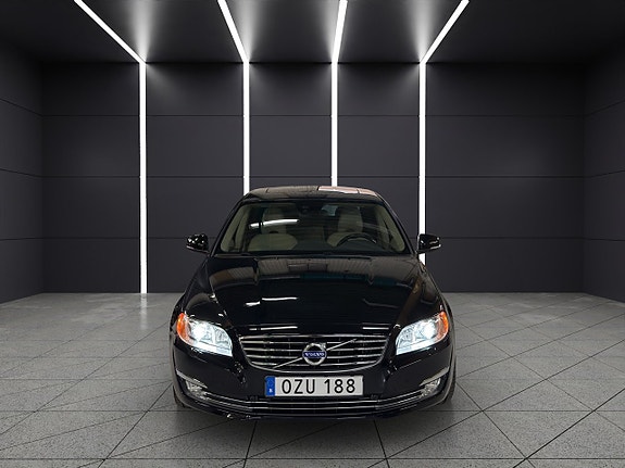 Volvo S80 8 of 30