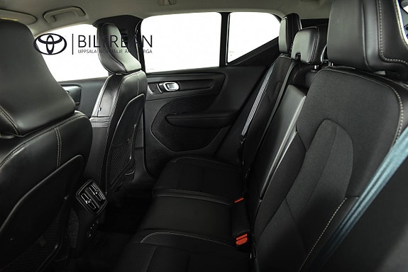 Volvo XC40 9 of 15