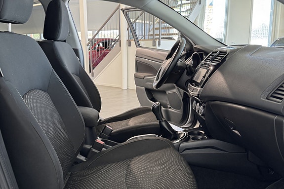 Mitsubishi ASX 7 of 9