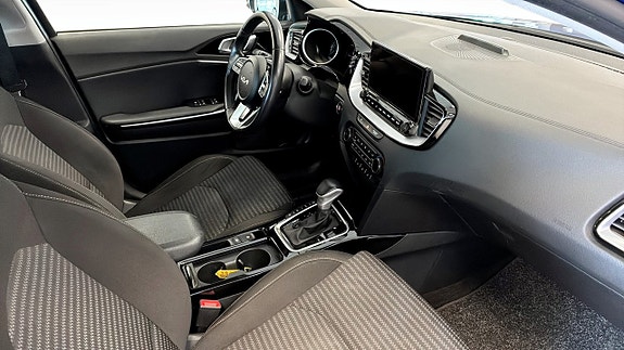 Kia XCeed 3 of 9