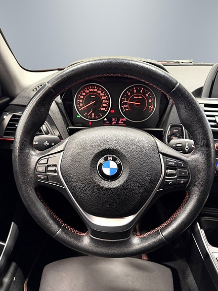 BMW 116i 20 of 25