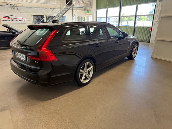 Volvo V90 8 of 22
