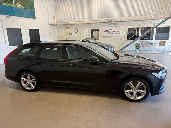 Volvo V90 6 of 22