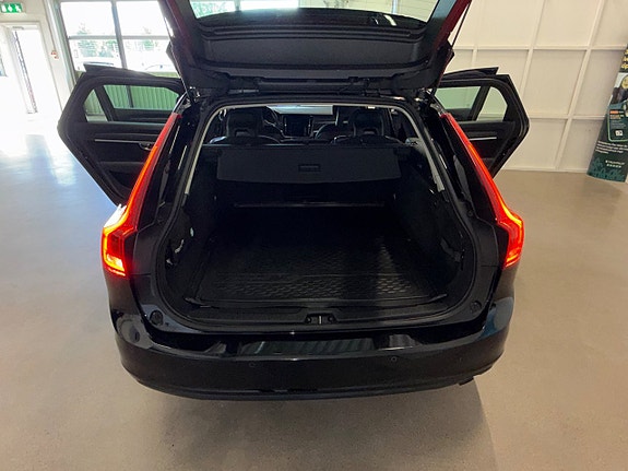 Volvo V90 10 of 22