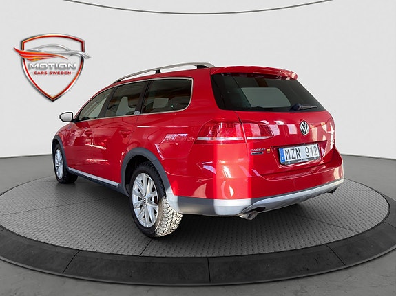 Volkswagen Passat Alltrack 7 of 28