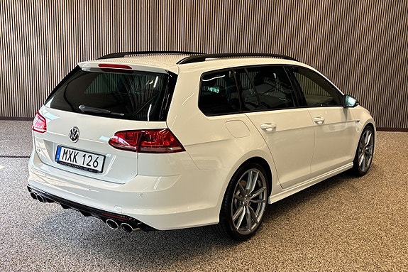 Volkswagen Golf VII 4 of 11