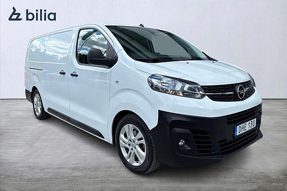 Opel Vivaro-e 3 of 24