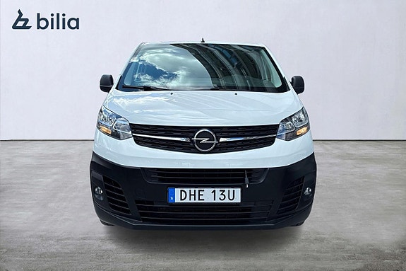 Opel Vivaro-e 2 of 24