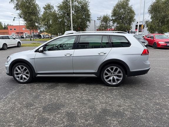 Volkswagen Golf Alltrack 11 of 18