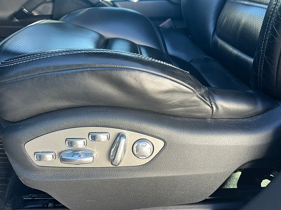 Porsche Cayenne 14 of 14