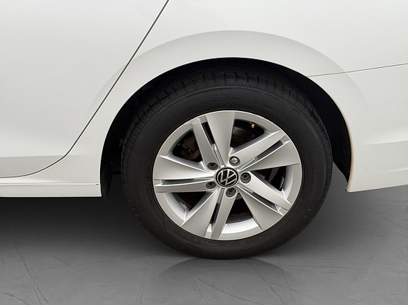 Volkswagen Golf VIII 29 of 30