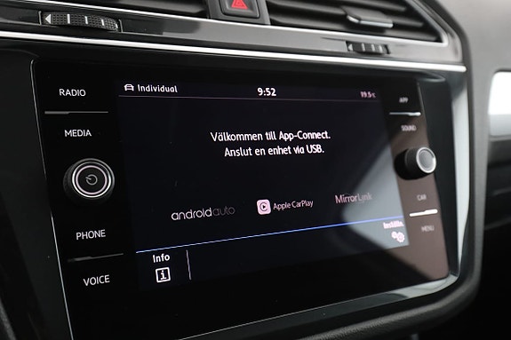 Volkswagen Tiguan 22 of 30