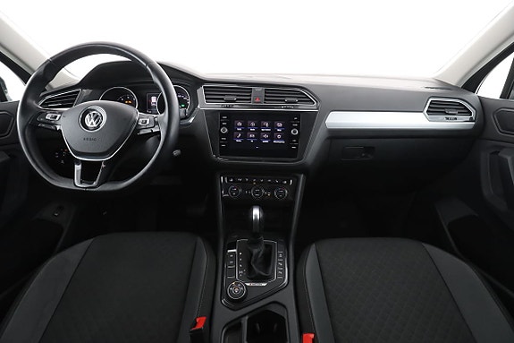Volkswagen Tiguan 13 of 30