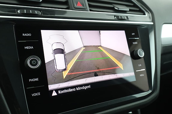 Volkswagen Tiguan 23 of 30