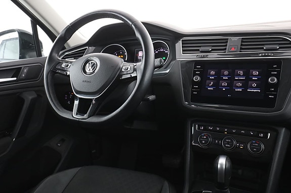 Volkswagen Tiguan 14 of 30