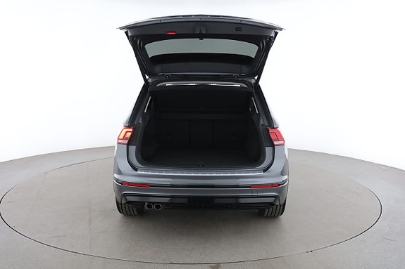 Volkswagen Tiguan 17 of 30