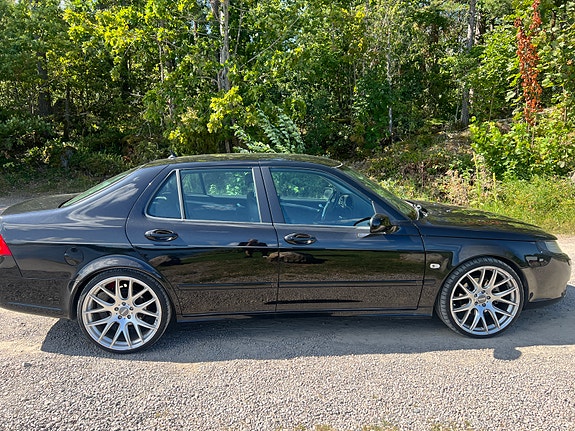 Saab 9-5 3 of 9