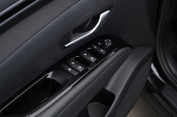 Hyundai Tucson 10 of 27