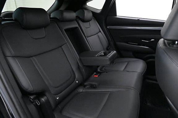 Hyundai Tucson 25 of 27
