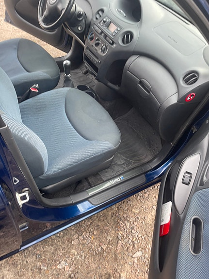 Toyota Yaris 17 of 22