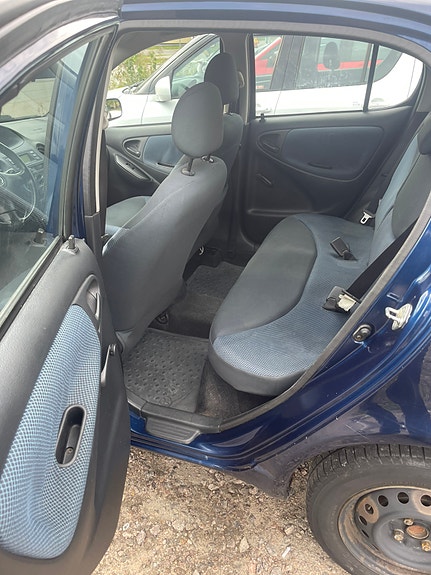 Toyota Yaris 21 of 22