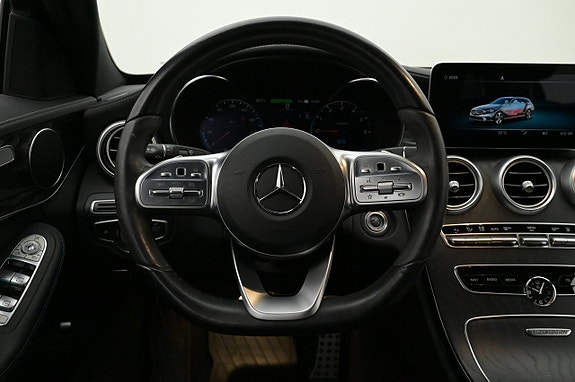 Mercedes-Benz C300 7 of 27