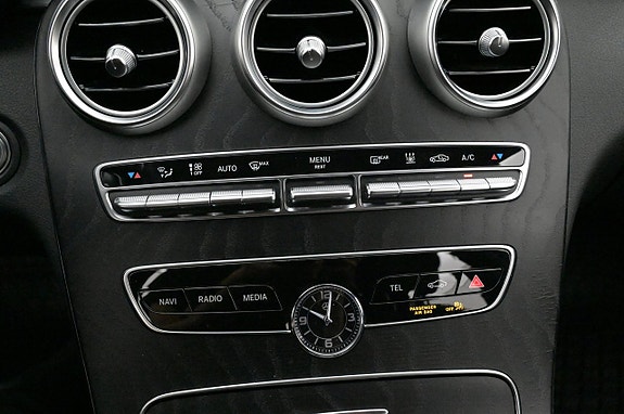 Mercedes-Benz C300 20 of 27
