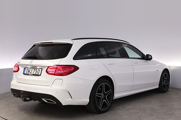 Mercedes-Benz C300 5 of 27