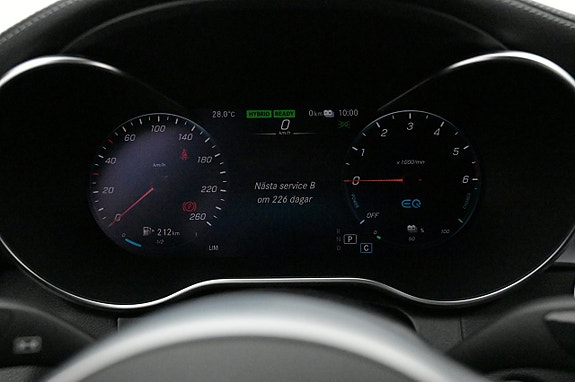 Mercedes-Benz C300 9 of 27