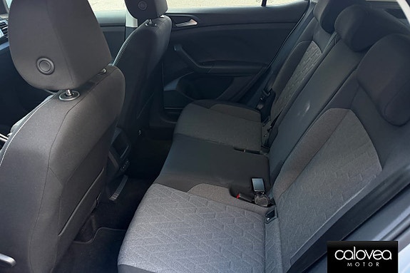 Volkswagen T-Cross 9 of 13