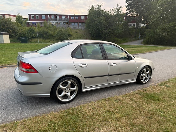 Saab 9-3 4 of 16