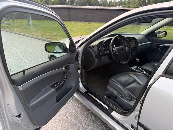 Saab 9-3 13 of 16