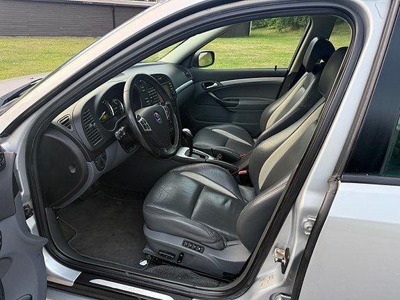 Saab 9-3 14 of 16