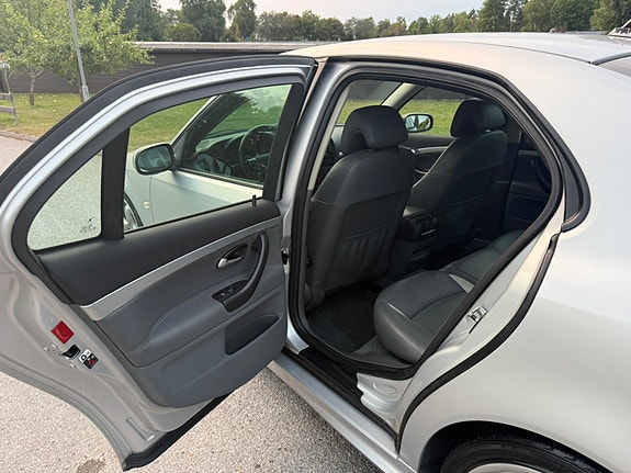 Saab 9-3 7 of 16