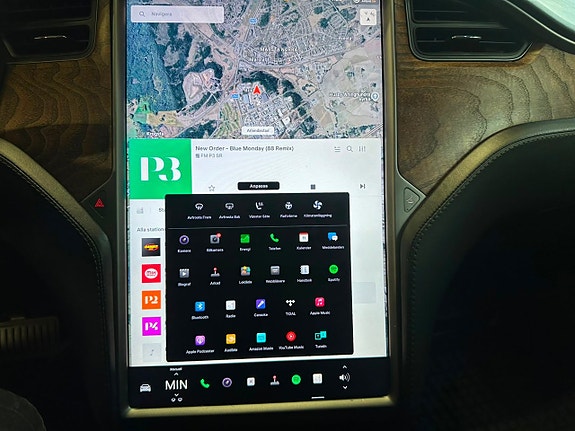Tesla Model S 18 of 20