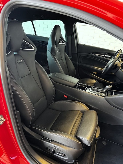 Opel Insignia 10 of 25