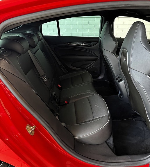 Opel Insignia 11 of 25