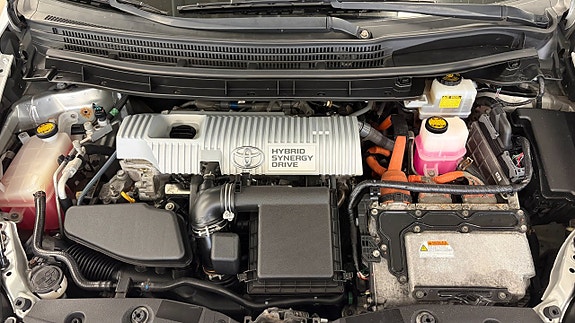 Toyota Prius 13 of 14