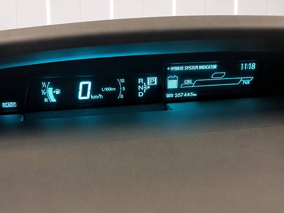 Toyota Prius 12 of 14