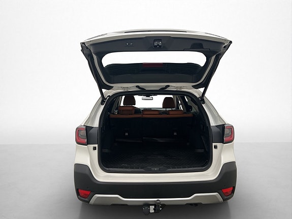 Subaru Outback 11 of 30