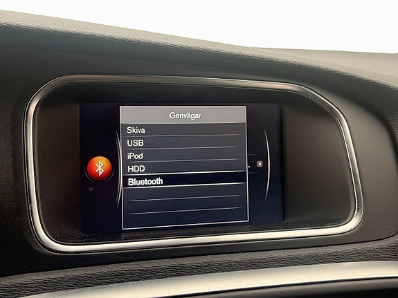 Volvo V40 Cross Country 22 of 30