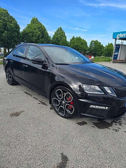 Skoda Octavia RS 2 of 8