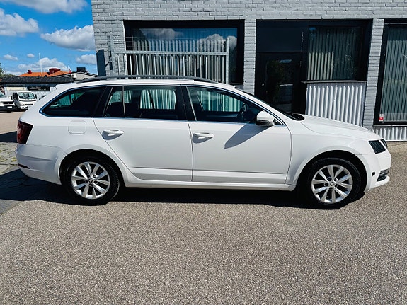 Skoda Octavia 10 of 25