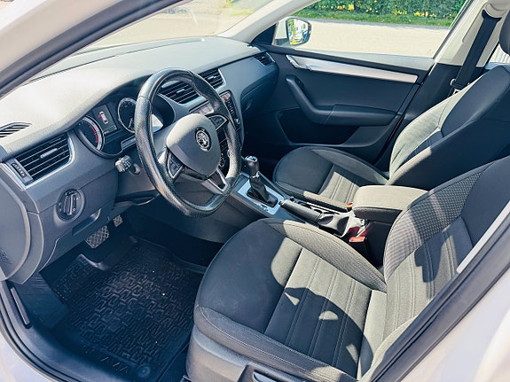 Skoda Octavia 8 of 25