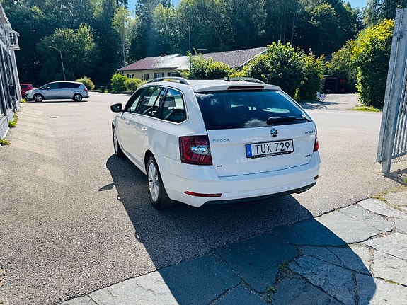 Skoda Octavia 4 of 25