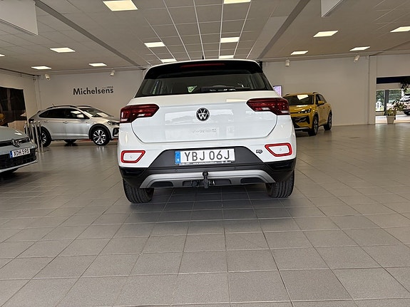 Volkswagen T-Roc 6 of 10