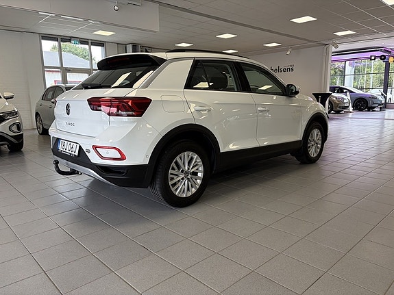Volkswagen T-Roc 5 of 10