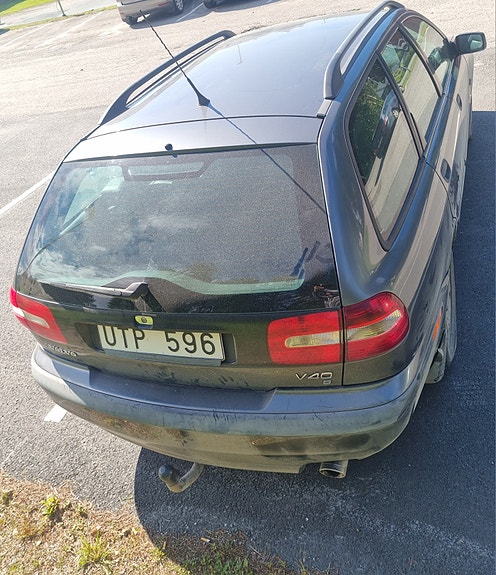Volvo V40 3 of 5