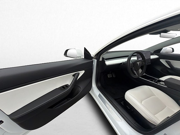 Tesla Model 3 10 of 30